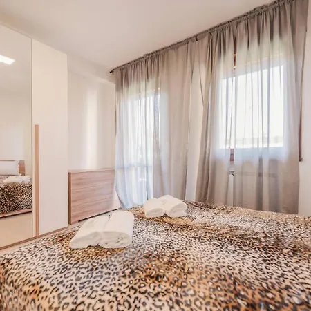 Lägenhet 2 Ospiti, Parcheggio Gratis, 10 Minuti Da Venezia Mestre