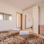 Apartment Unico 3b, 2 Ospiti, Parcheggio Gratis, 10 Minuti Da *