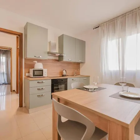 דירה Unico 3b, 2 Ospiti, Parcheggio Gratis, 10 Minuti Da *